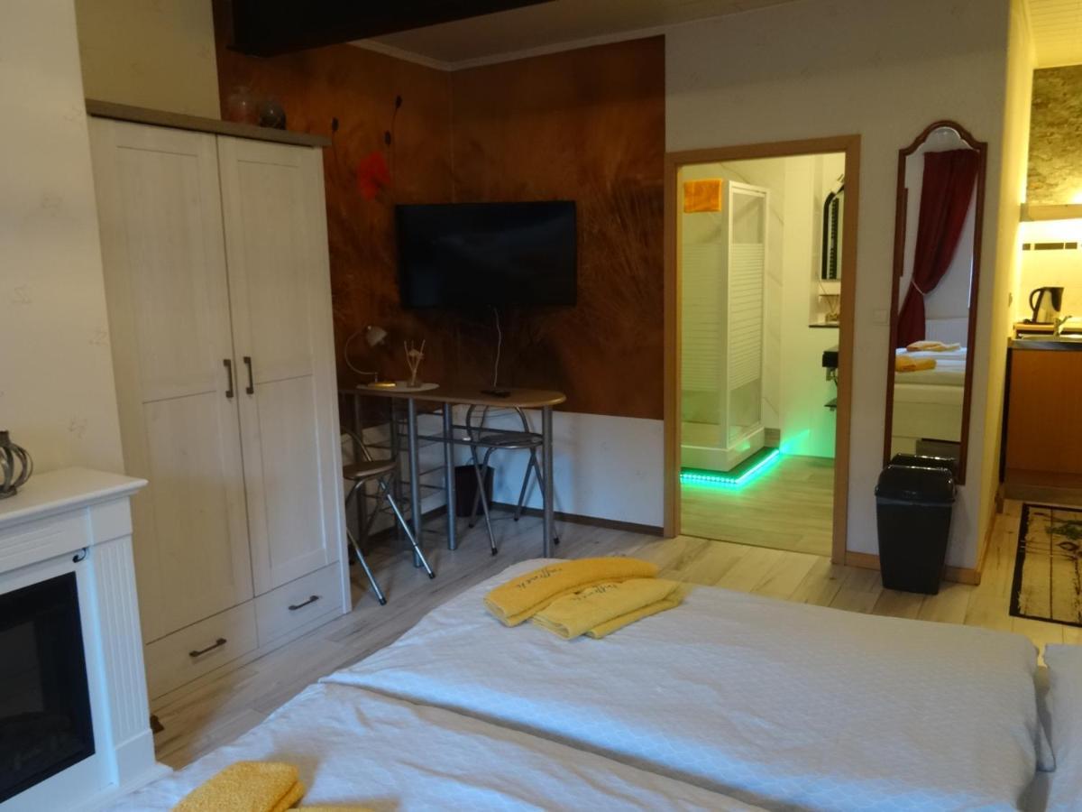 Pension & Gaestehaus Paffrath Grossbrembach 外观 照片