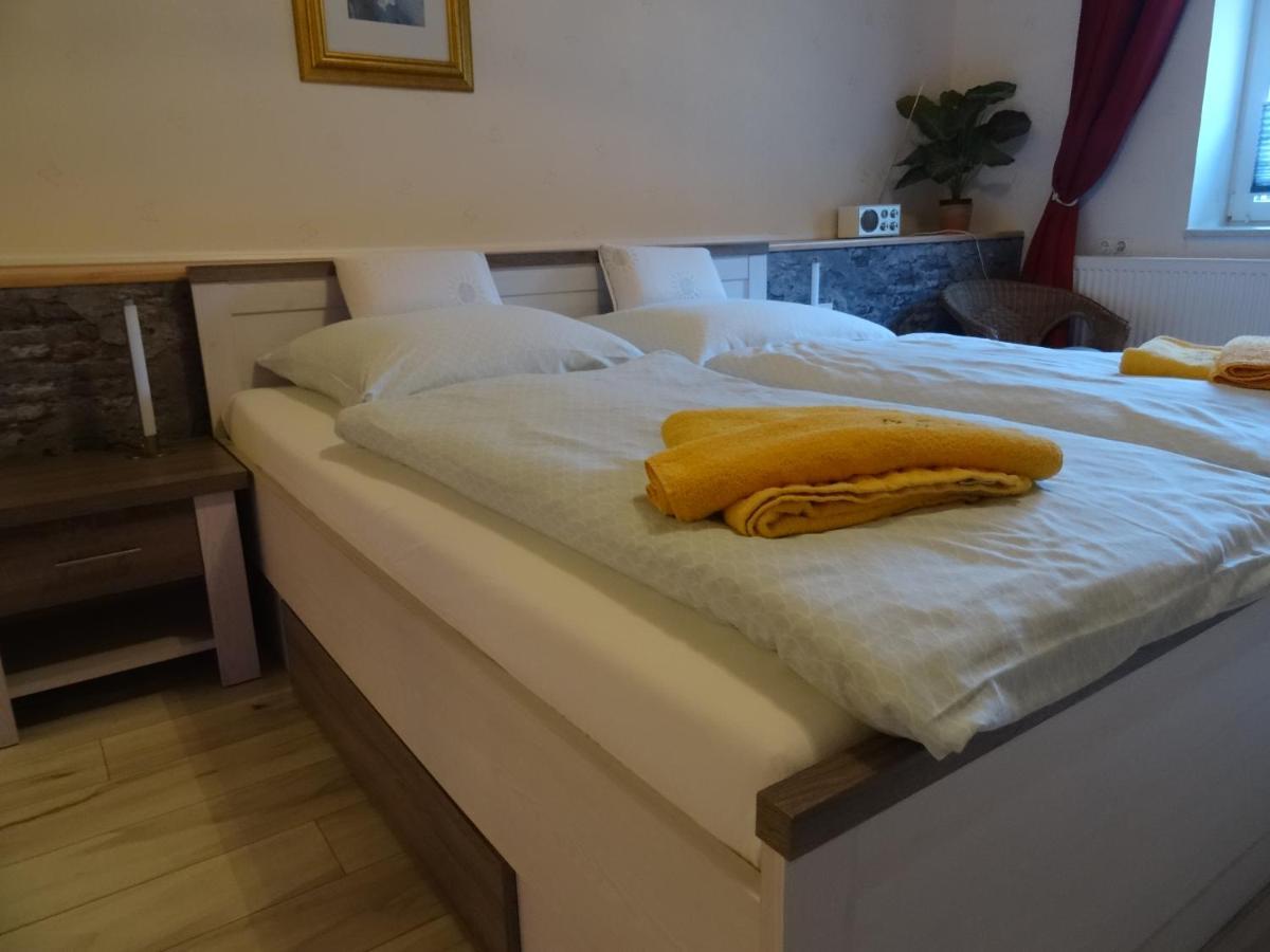 Pension & Gaestehaus Paffrath Grossbrembach 外观 照片